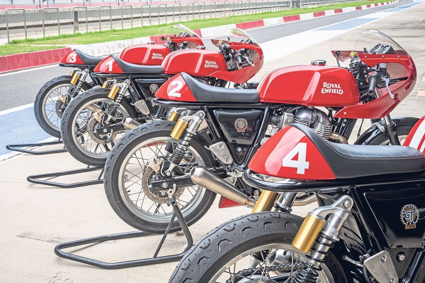 royalenfield continental gtr650 4