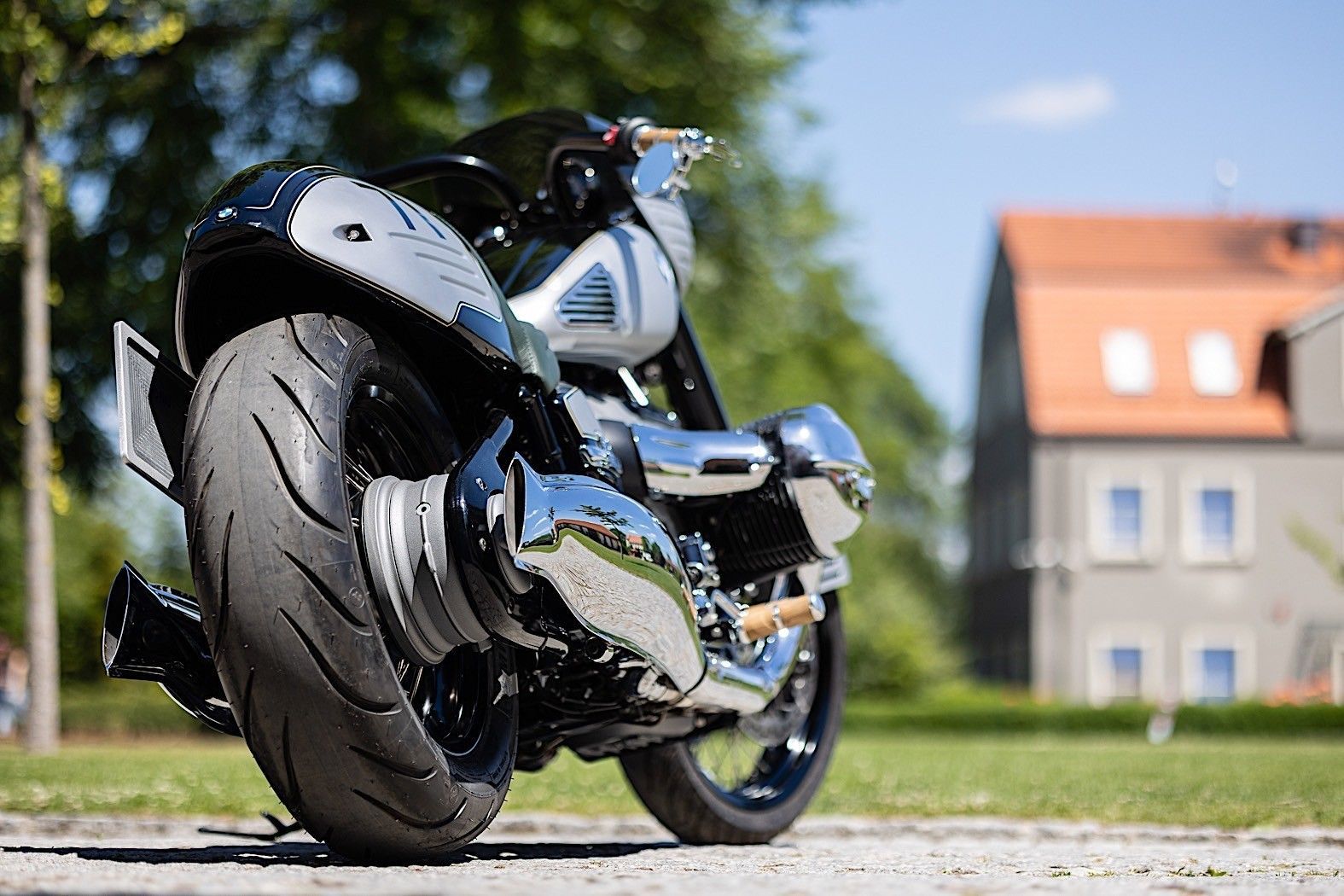 bmw r 18 roadster 4