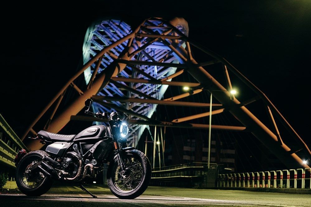 MY21 DUCATI SCRAMBLER NIGHTSHIFT AMBIENCE UC209555 High