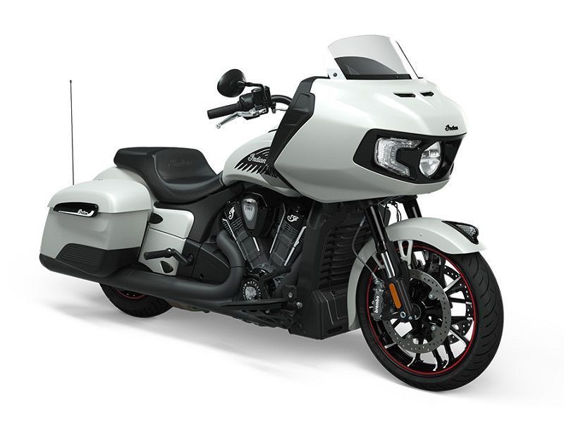 Challenger Dark Horse Smoke White Front 3Q