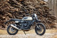 Brixton_Crossfire_XC1-Lifestyle_2022_97