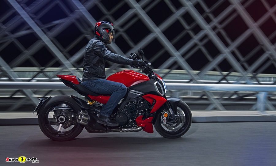 MY23 Ducati DiavelV4 140 UC450499 High