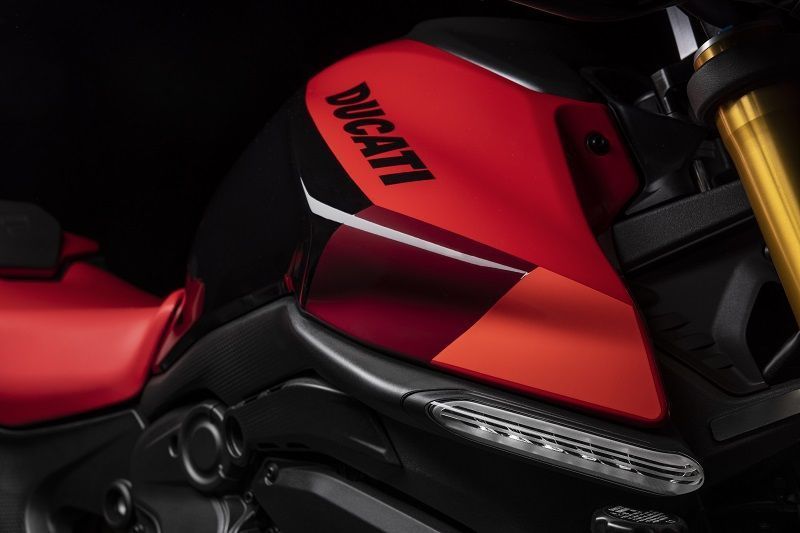 MY23 Ducati Monster SP 37 UC426903 High