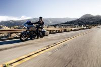 210249_my22_fltrxst_road_glide_st_riding_tr_0127.tif