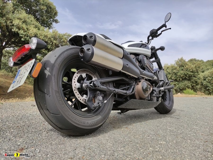 Harley Davidson Sportster S 14