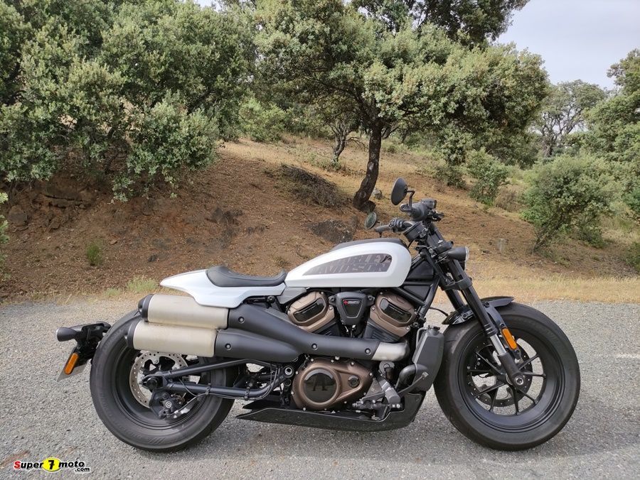 Harley Davidson Sportster S 8