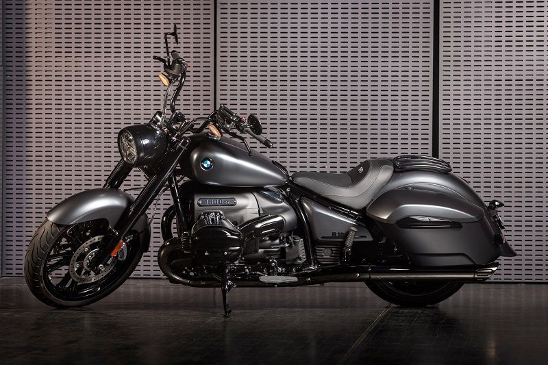 P90503599 lowRes bmw r 18 roctane stu