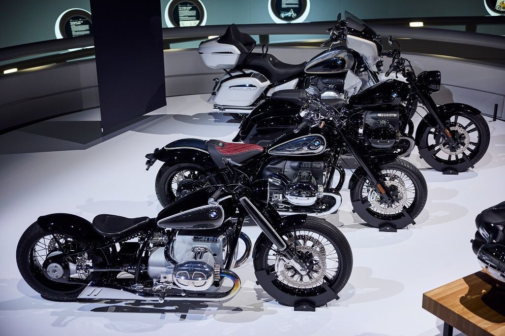 P90504709 highRes bmw r 18 model serie