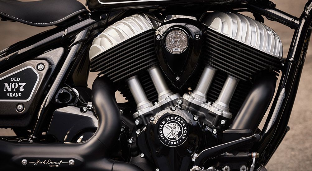 ind my23 4f70 jd le chief bobber design 05 lg