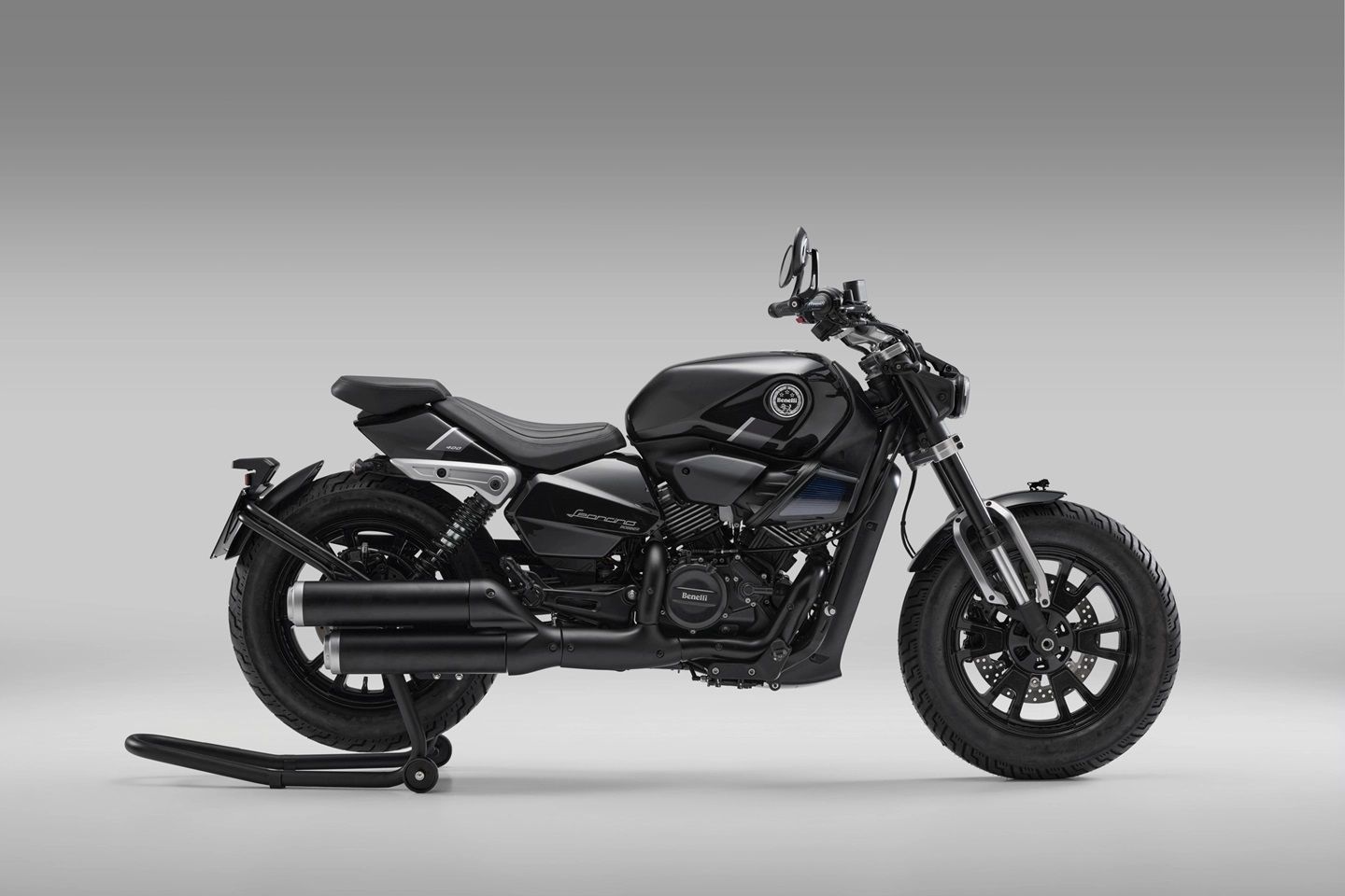 benelli leoncino bobber 5