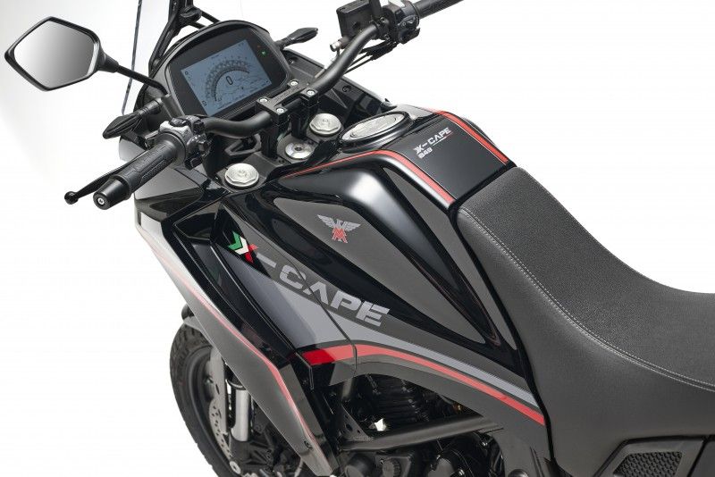 NdP MOTOMORINI X Cape BlackEbony 024