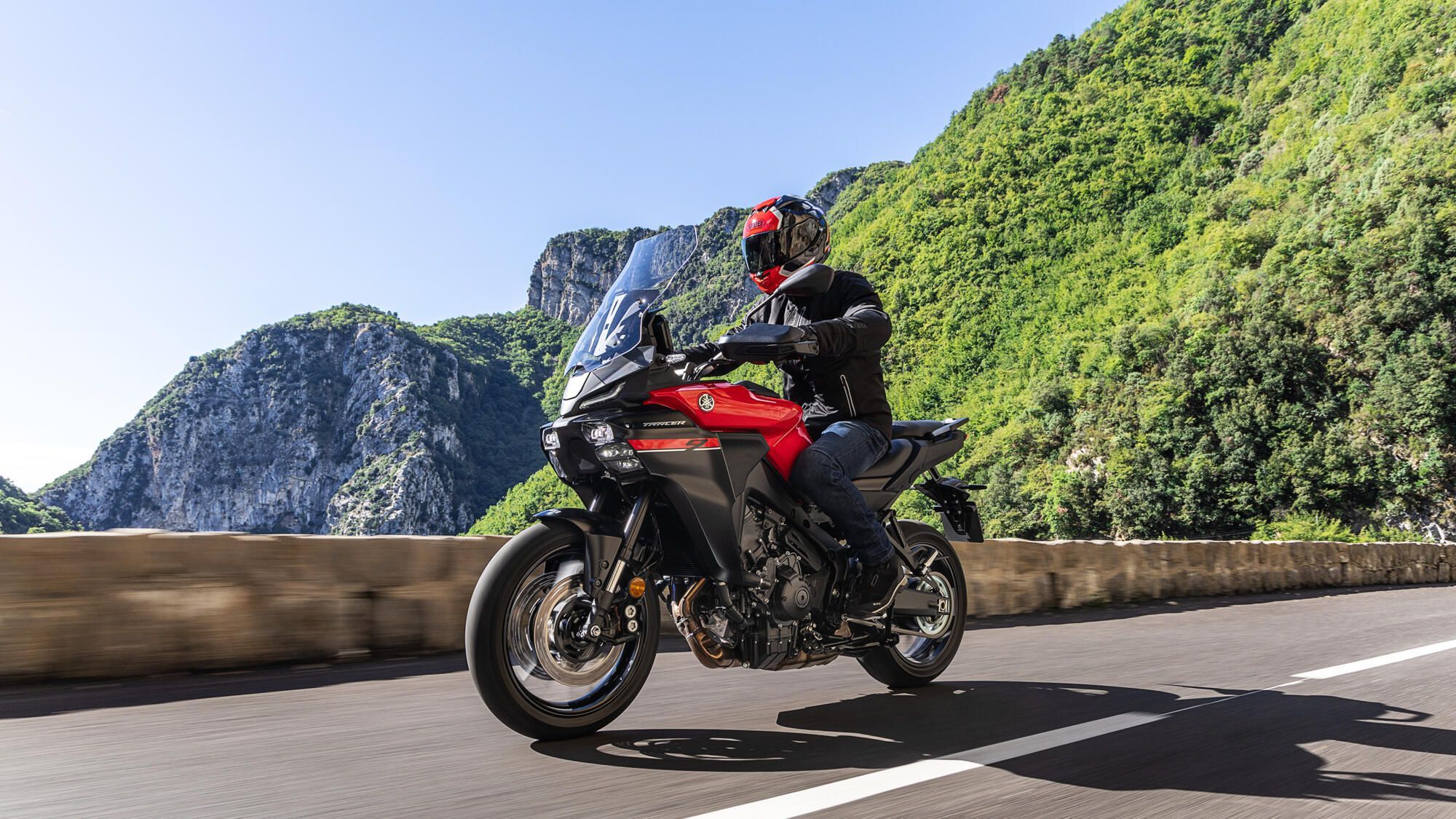 2025 Yamaha MT09ATRS EU Redline Action 005 03