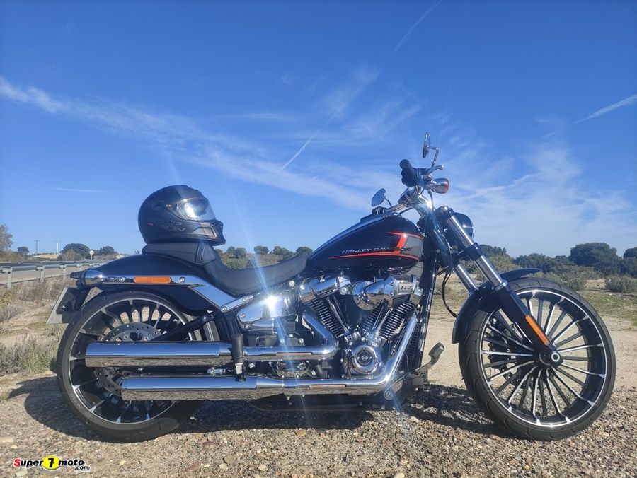 Harley Davidson Breakout 04
