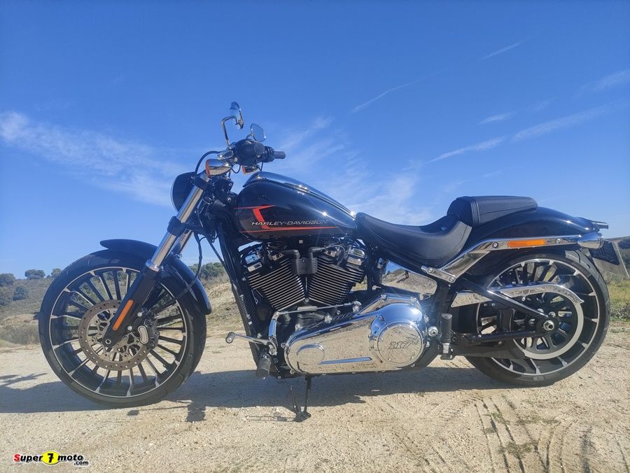 Harley Davidson Breakout 22