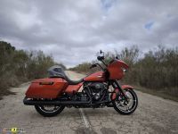 Harley-Davidson_Road_Glide_Whiskey_02