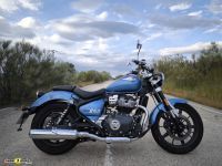 Royal_Enfield_SuperMeteor_03