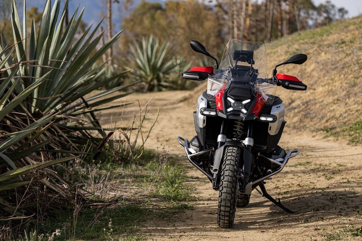 P90554802 highRes bmw r 1300 gs advent