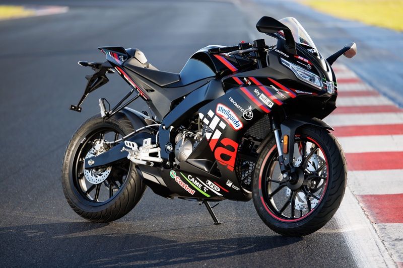 03 Aprilia RS 125 GP Replica