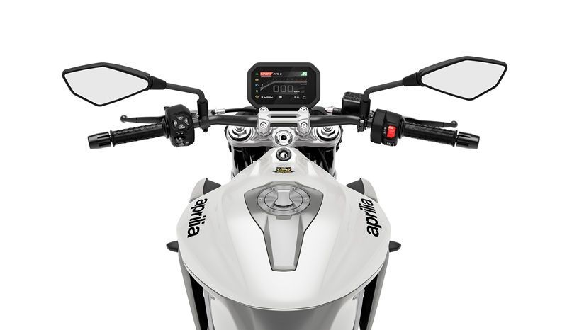 06 Aprilia Tuono 457