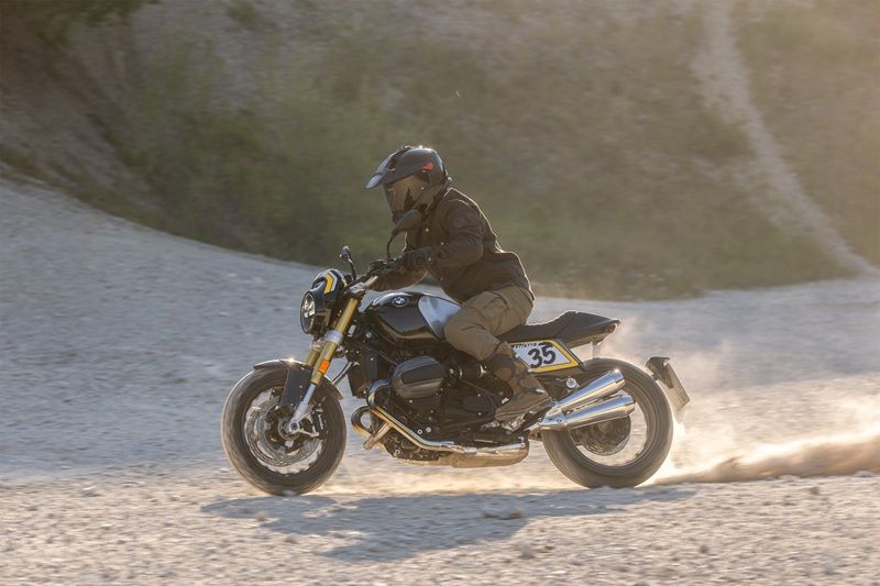 P90614767 lowRes bmw motorrad present