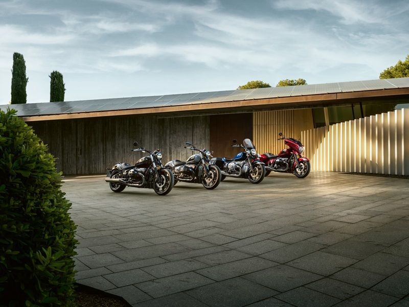 P90567541 lowRes bmw r 18 models 2025