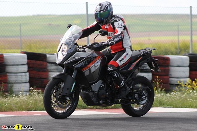 ktmAdventure09