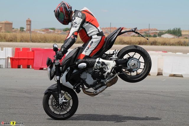 Brutale675Acc 049