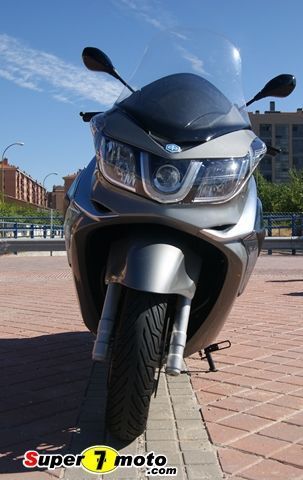 Piaggio X-10 350 750DSC01546