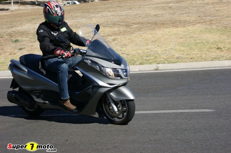 Piaggio X-10 350 750DSC01602